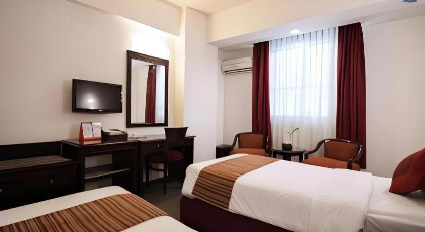 Sofyan Hotel Cut Meutia Jakarta Buitenkant foto