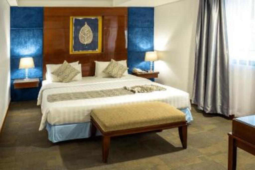 Sofyan Hotel Cut Meutia Jakarta Buitenkant foto
