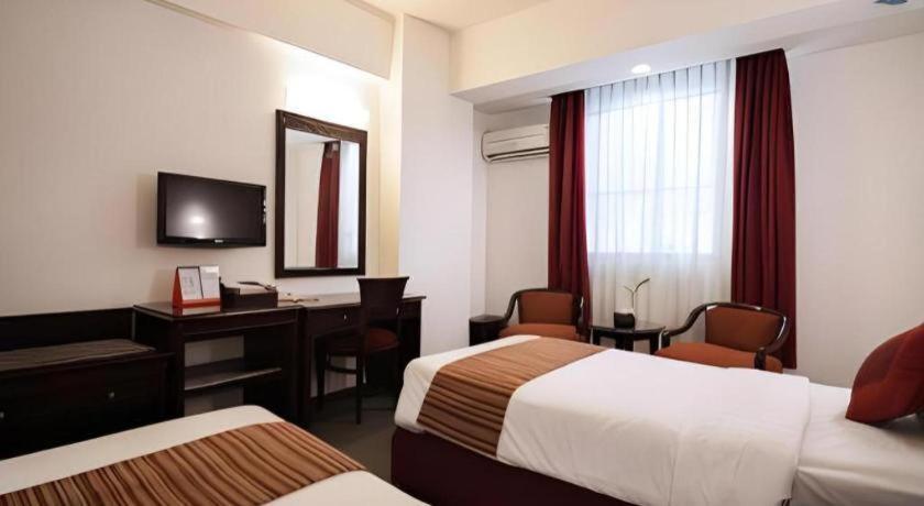 Sofyan Hotel Cut Meutia Jakarta Buitenkant foto